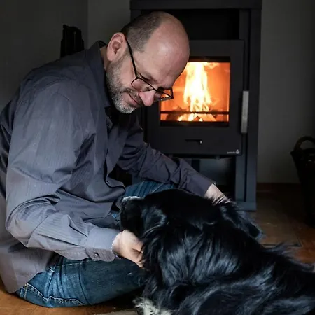 Pure Jagst, Traum-lage Am Fluss Mit Kaminzimmer Und Infrarot-waermekabine Rindenmoos