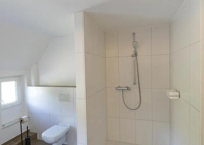 Сasa de vacaciones Pure Jagst, Traum-lage Am Fluss Mit Kaminzimmer Und Infrarot-waermekabine Rindenmoos