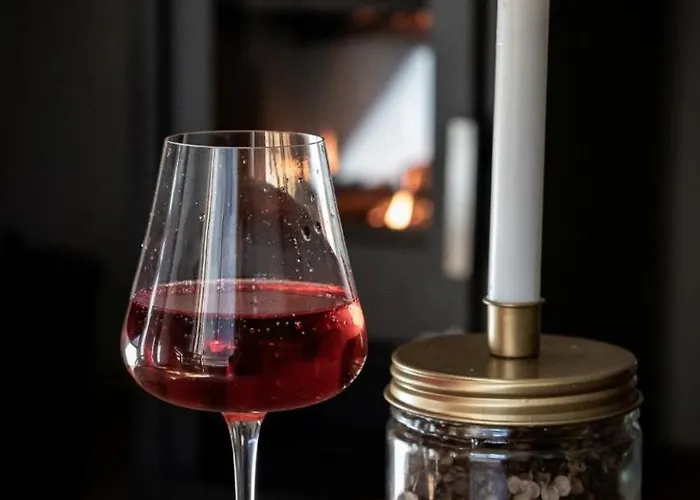 Сasa de vacaciones Pure Jagst, Traum-lage Am Fluss Mit Kaminzimmer Und Infrarot-waermekabine Rindenmoos